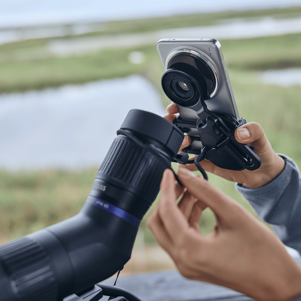 ZEISS presenta su nuevo adaptador universal para digiscoping: lleva la fotografía de naturaleza a un nuevo nivel